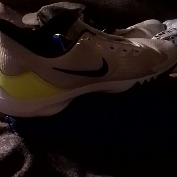 Men running shoe - Picture 2 of 2